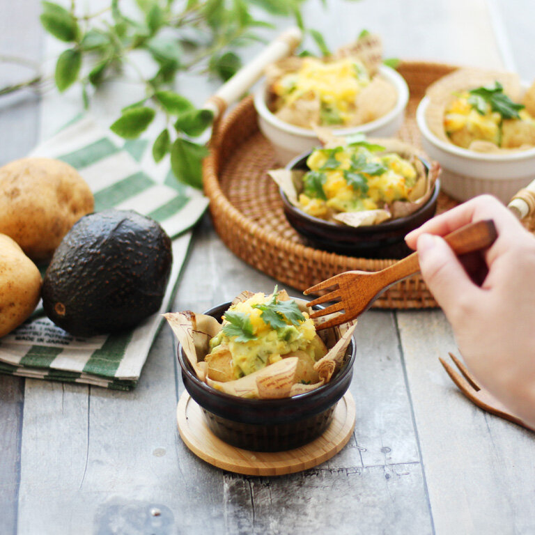 丸ごとホクホク！ベイクドポテト ～アボカドマヨソース～