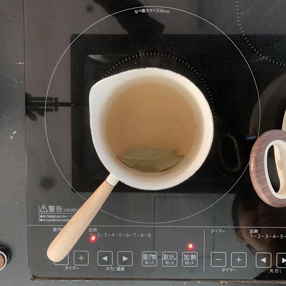 Aを鍋に入れ、ひと煮立ちしたら2を加えて火を止めます。