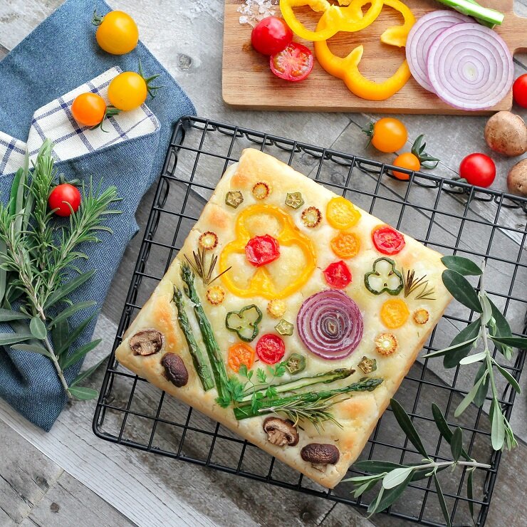 簡単！米粉のもちもちフラワーフォカッチャ（グルテンフリー）　