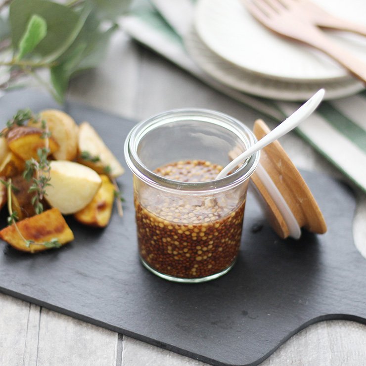 マスタードのプチプチ食感とピリッとしたの味わいが美味しい。 甘くて爽やかなソースとして、ポテトなどにおススメです。